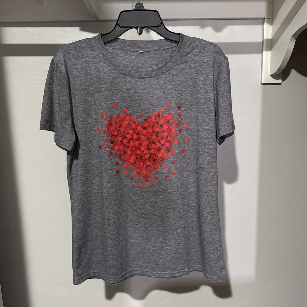 Bella Canvas Women Gray Red Heart Graphic Short Sleeve T-Shirt Size M